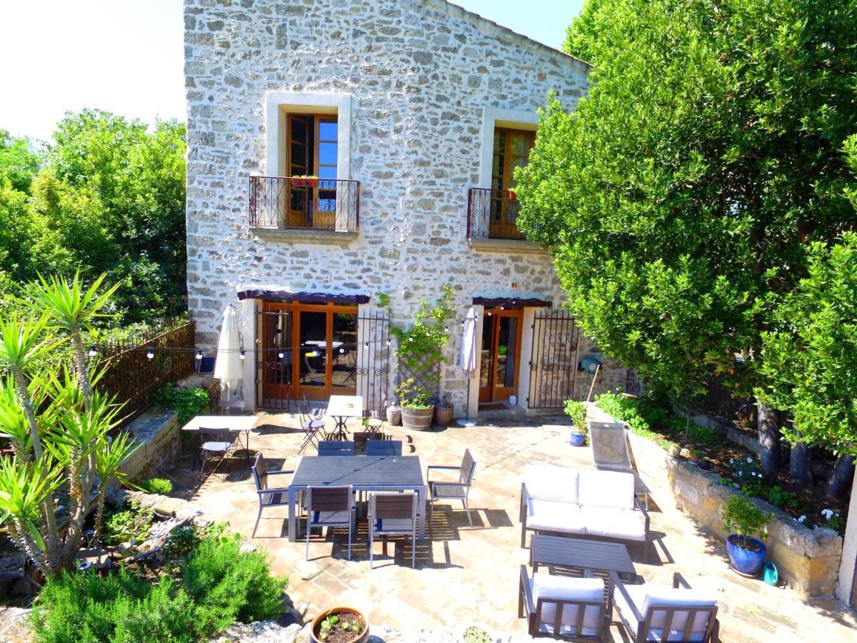 Au Bout Du Pre Hotel Pezenas Bagian luar foto
