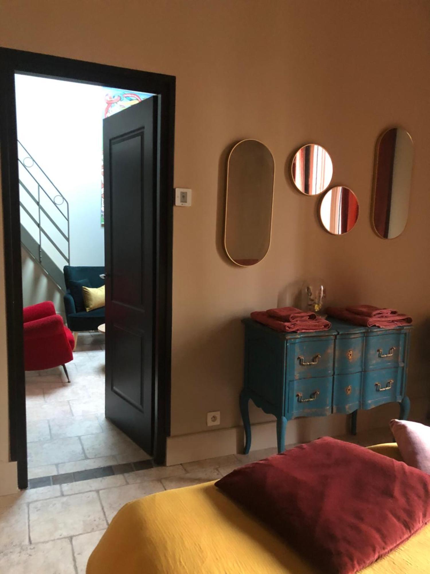 Au Bout Du Pre Hotel Pezenas Bagian luar foto